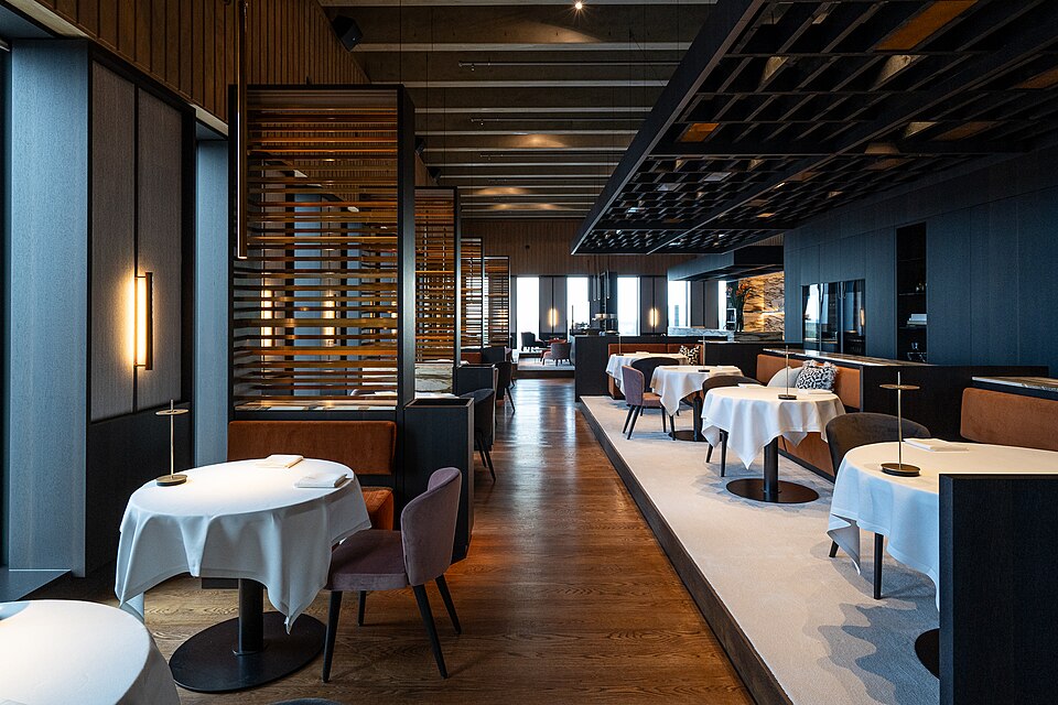 Chomok dining area